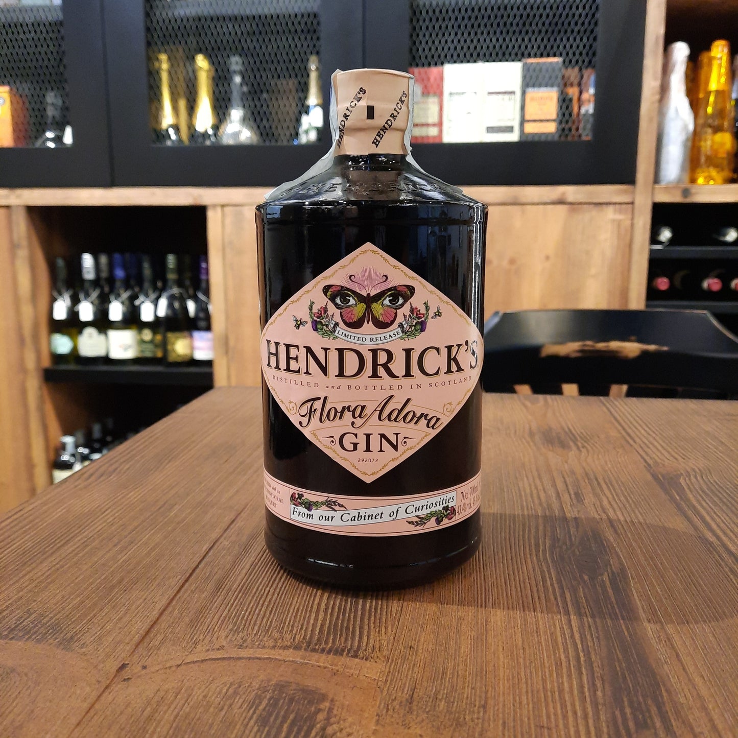 Hendrick's Flora Adora Gin 43.4% 0.7L