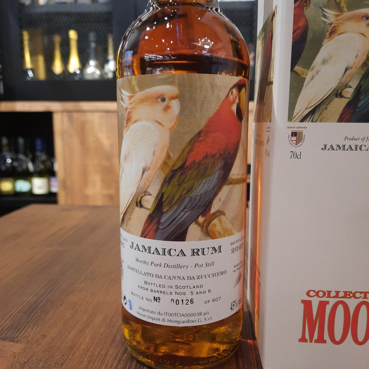 Moon Import i Pappagalli Jamaica Rum 18 Y 2005 45%