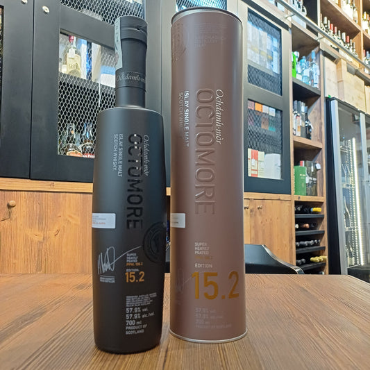 Octomore 15.2 Bruichladdich 57.9% heavily peated