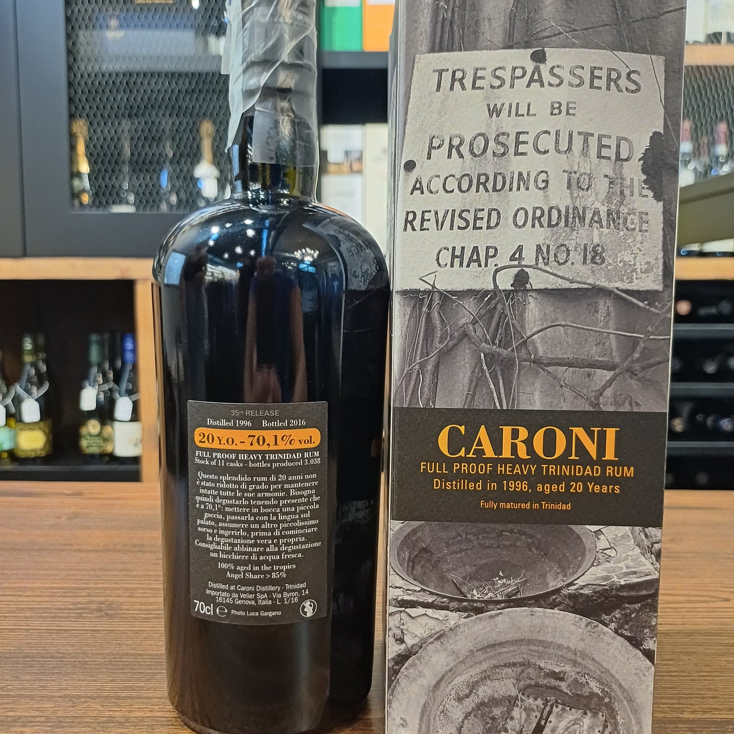 Caroni 1996 Trespassers Full Proof Heavy Trinidad Rum 20 y.o. 70,1%