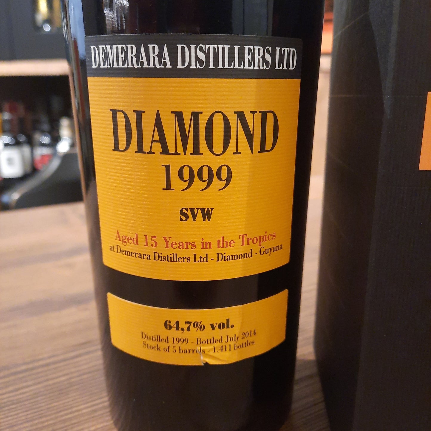 Diamond 1999 SVW 15Y Velier Demerara 64.7%