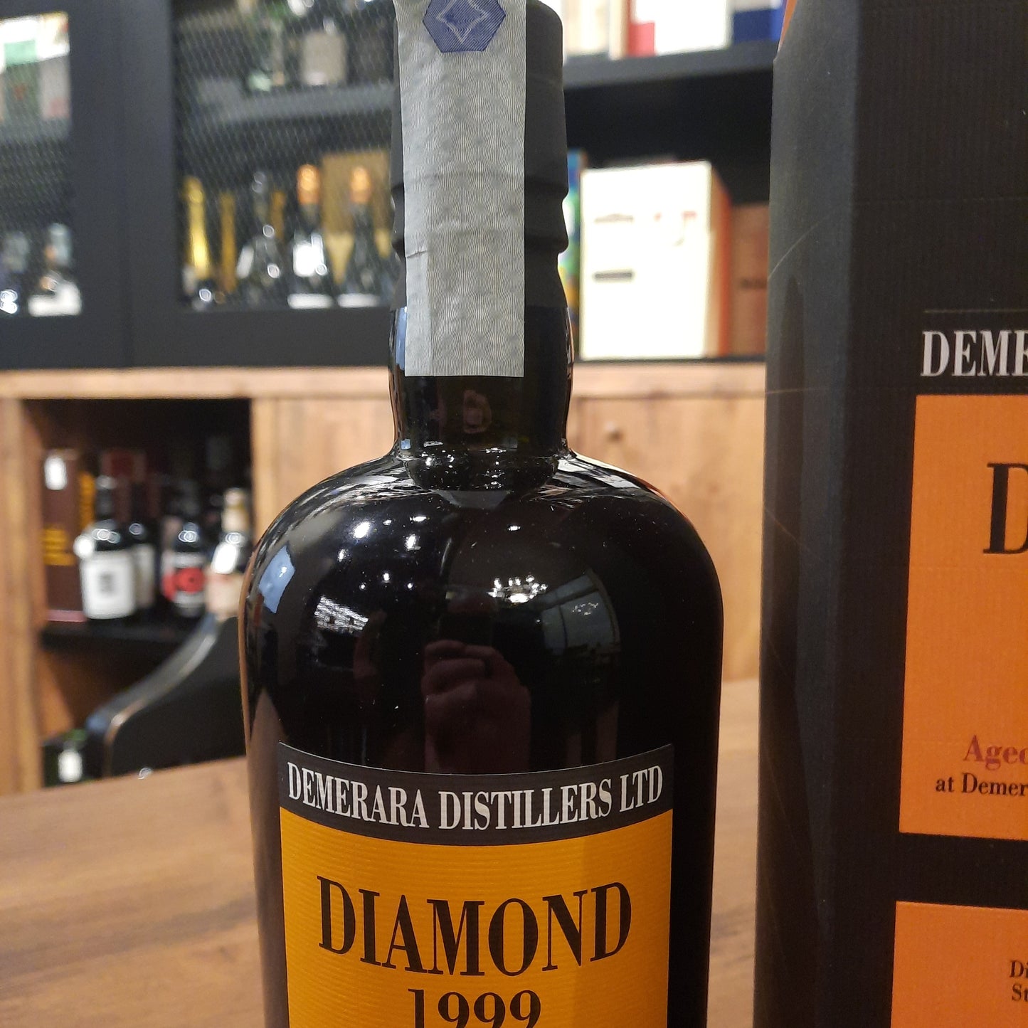 Diamond 1999 SVW 15Y Velier Demerara 64.7%